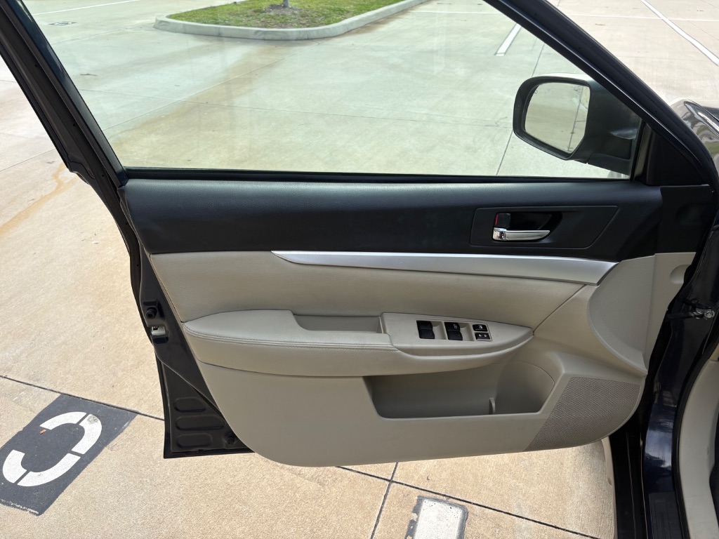 2012 Subaru Outback - $6,995
