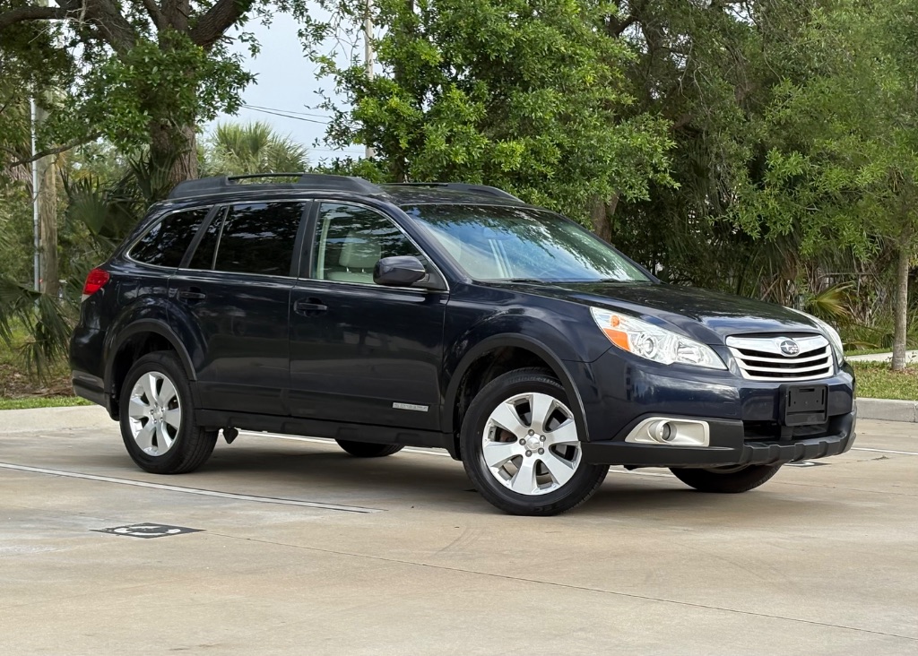 2012 Subaru Outback - $6,995