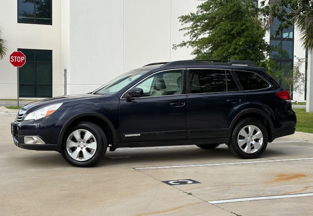 2012 Subaru Outback - $6,995