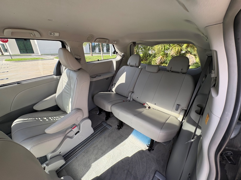 2012 Toyota Sienna - $13,995