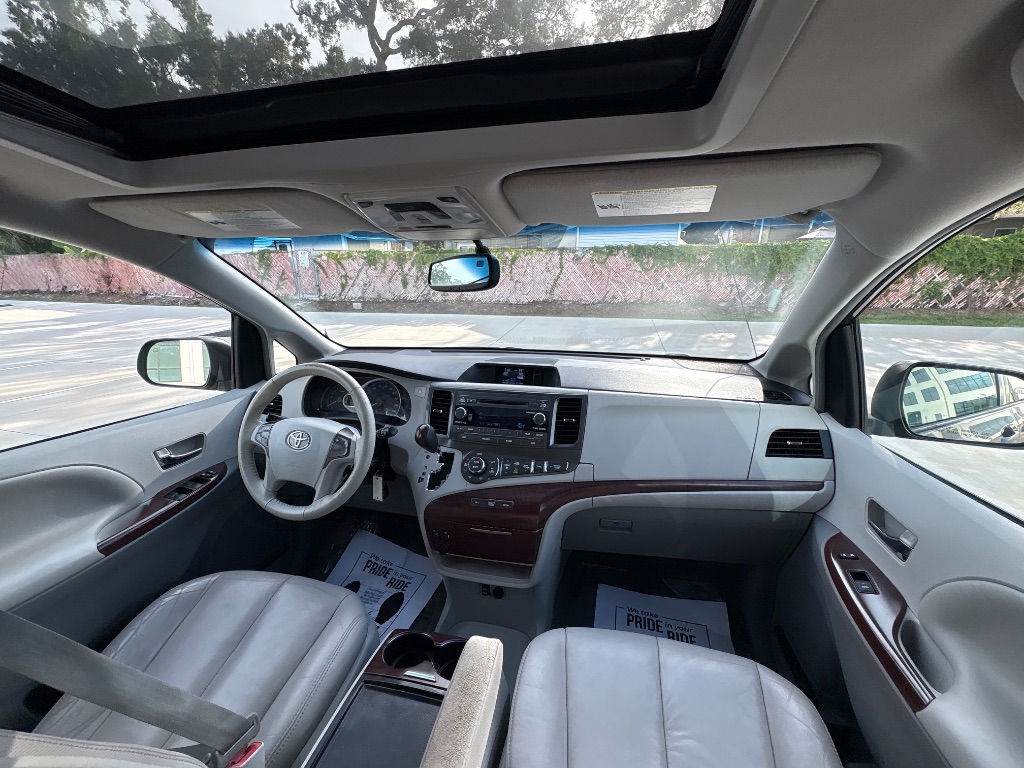 2012 Toyota Sienna - $13,995