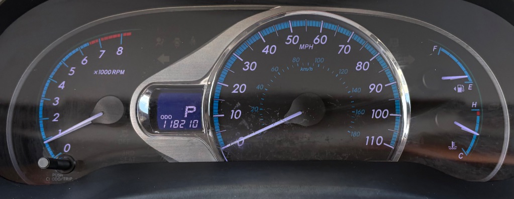 2012 Toyota Sienna - $13,995