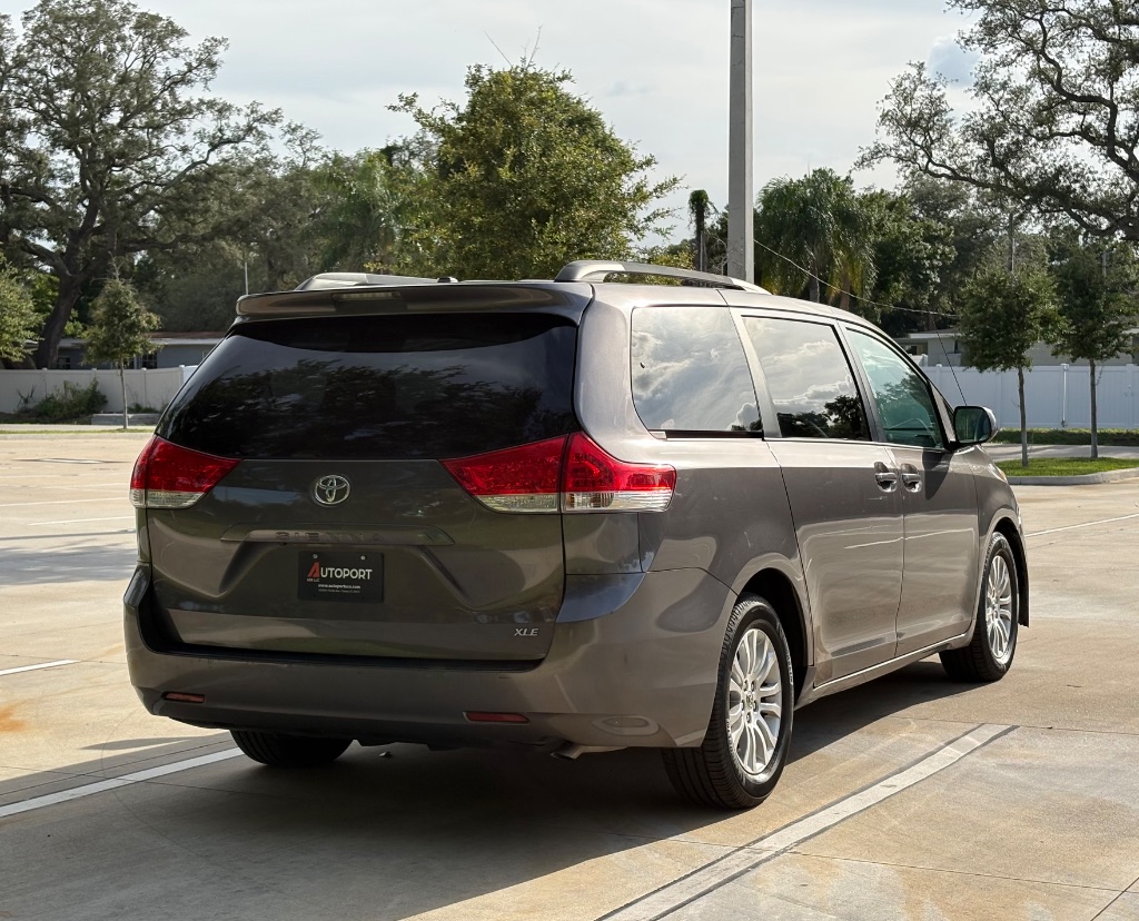 2012 Toyota Sienna - $13,995