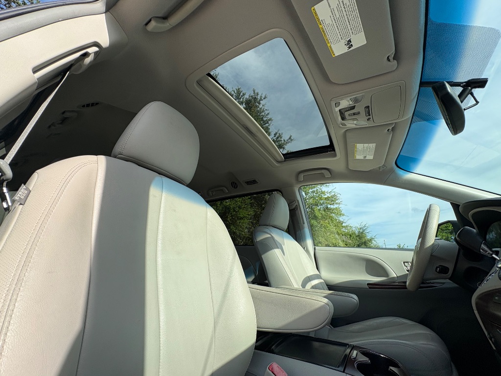 2012 Toyota Sienna - $13,995