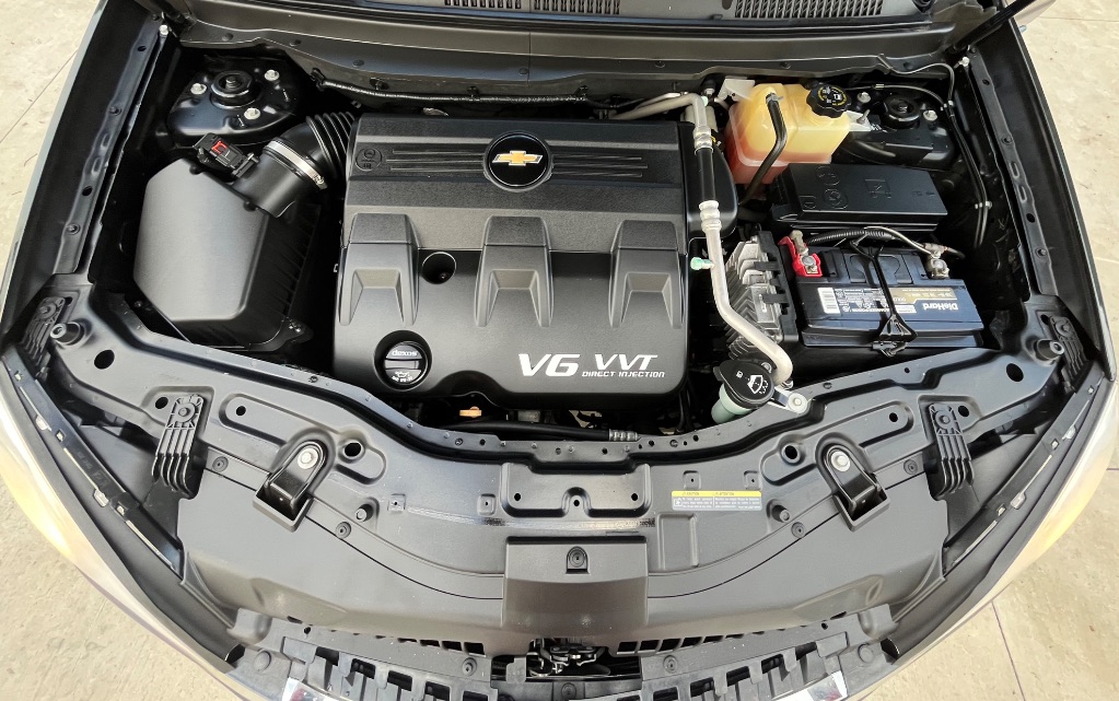 2012 Chevrolet Captiva Sport LTZ photo