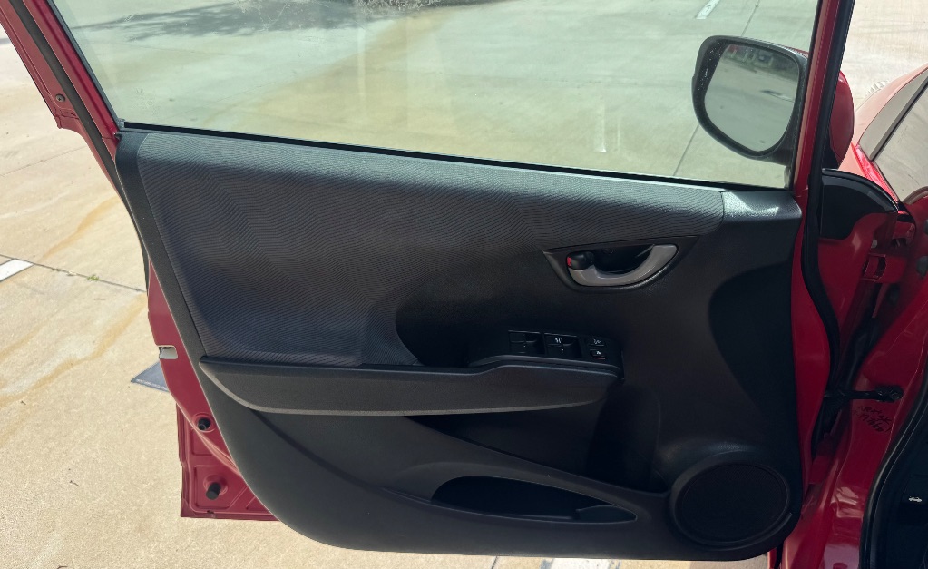 2013 Honda Fit - $7,695