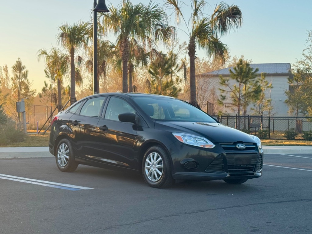 2013 Ford Focus S photo