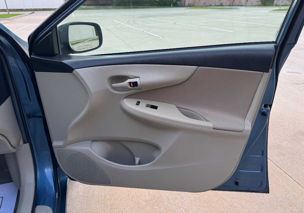 2013 Toyota Corolla - $8,795