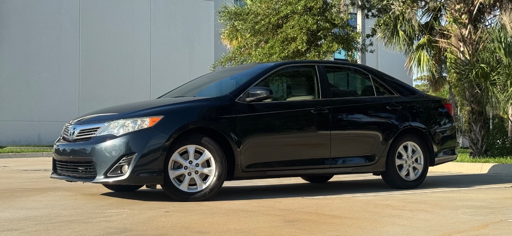 2013 Toyota Camry - $9,795