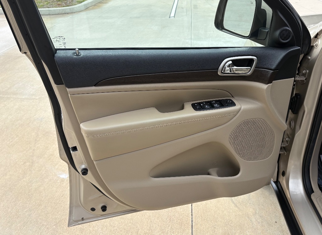 2014 Jeep Cherokee - $8,995