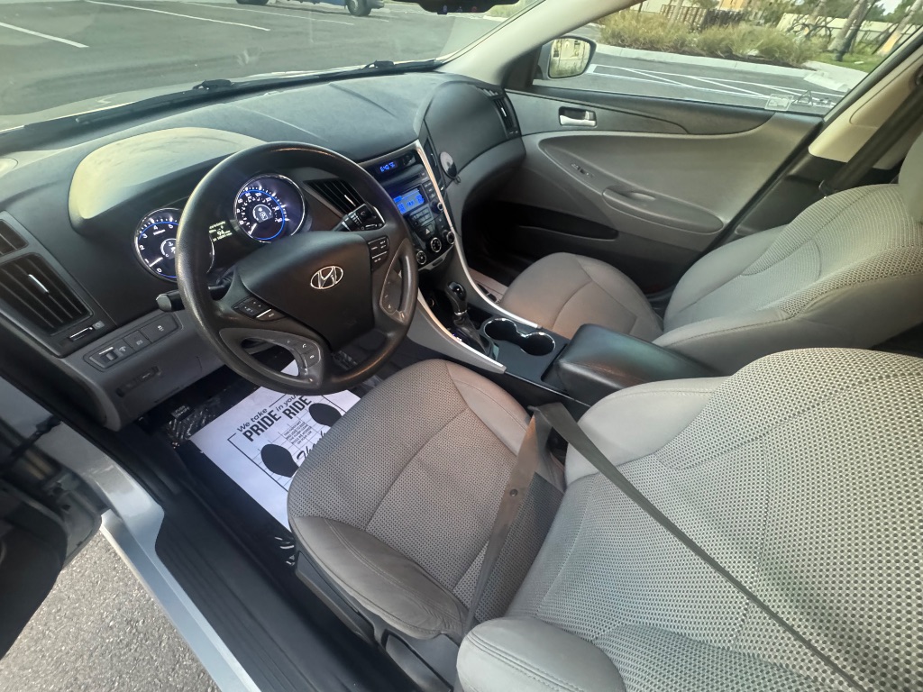 2014 Hyundai Sonata GLS photo