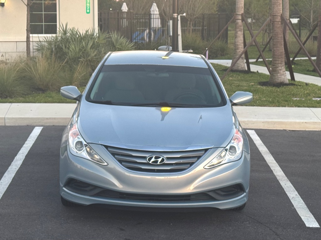 2014 Hyundai Sonata GLS photo