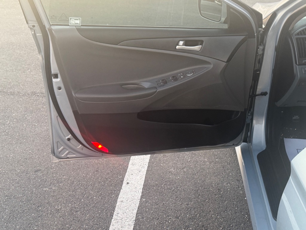 2014 Hyundai Sonata GLS photo