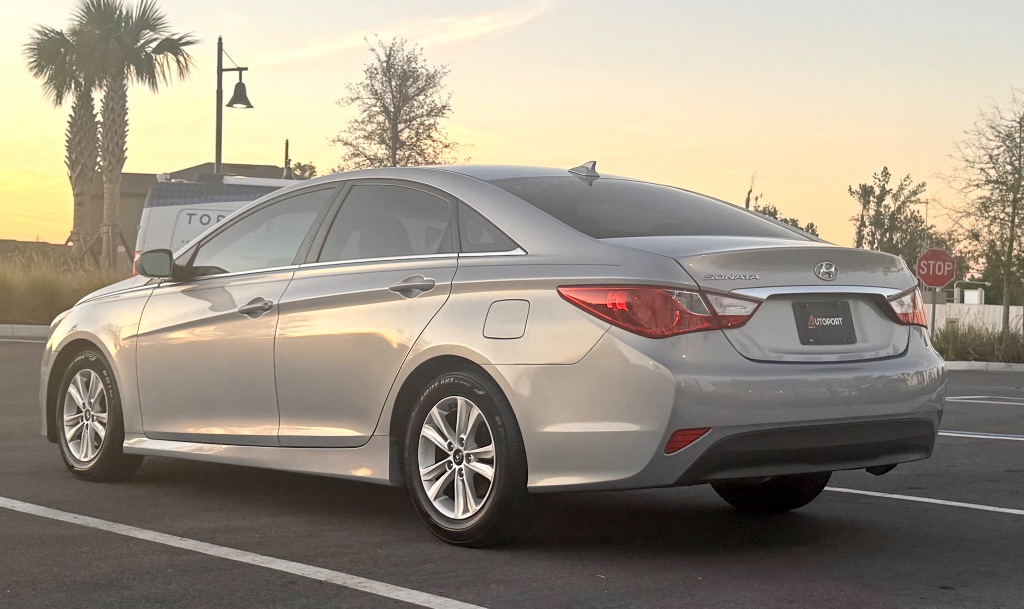 2014 Hyundai Sonata GLS photo