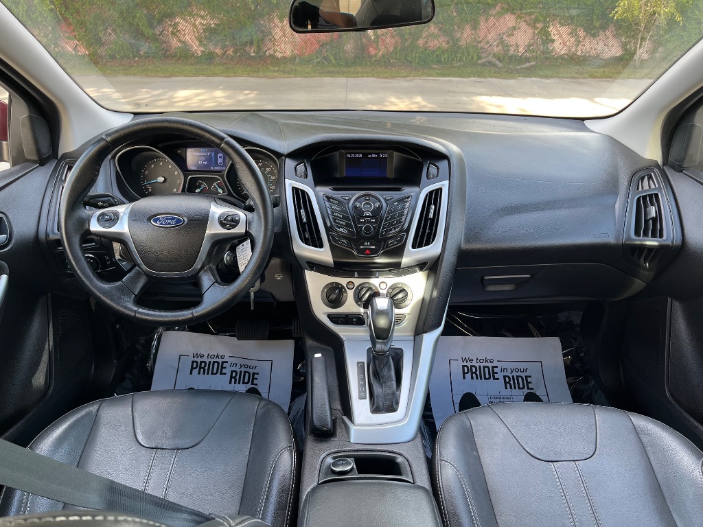 2014 Ford Focus SE photo