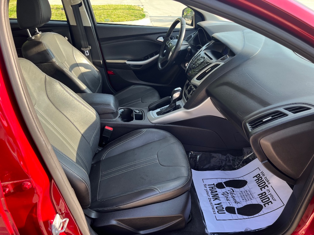 2014 Ford Focus SE photo