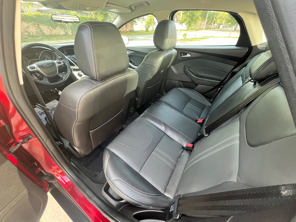 2014 Ford Focus SE photo