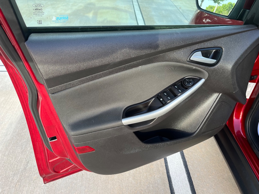 2014 Ford Focus SE photo