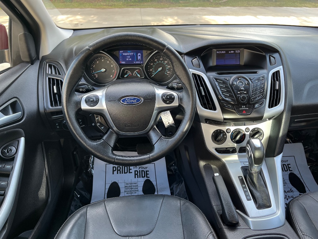 2014 Ford Focus SE photo