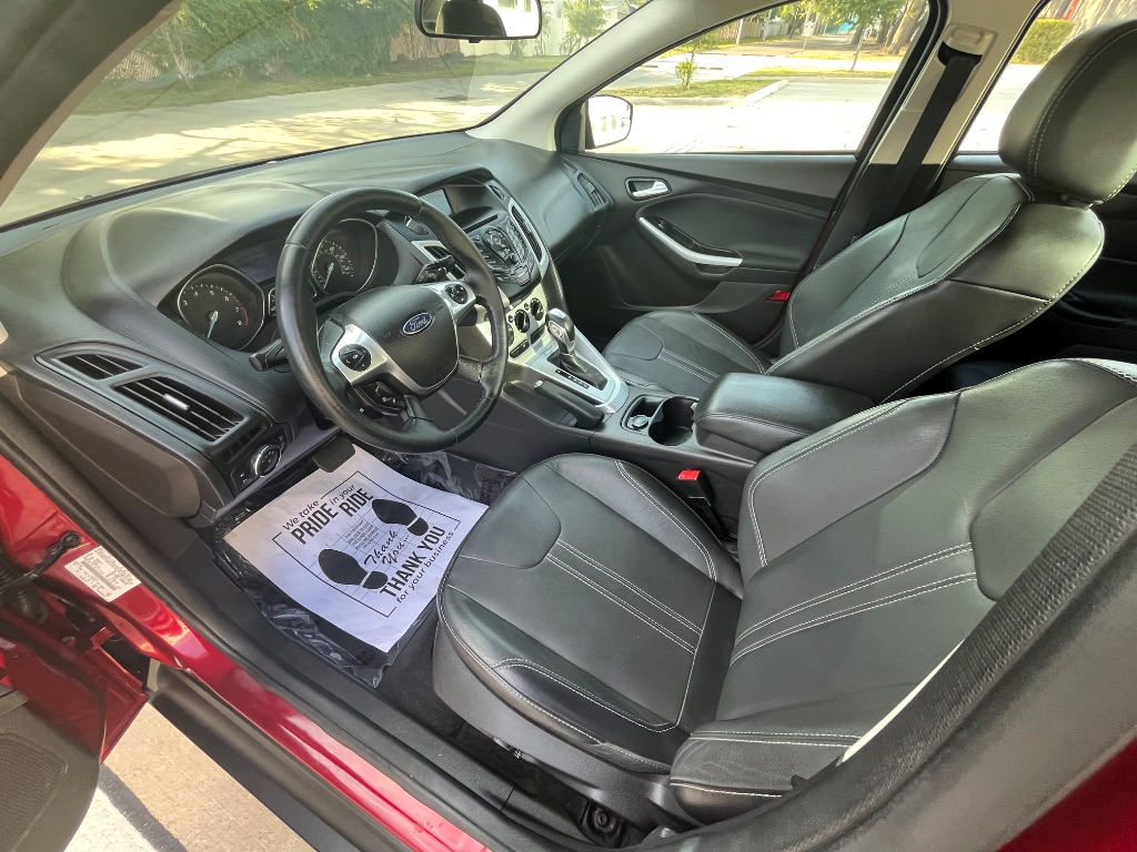 2014 Ford Focus SE photo