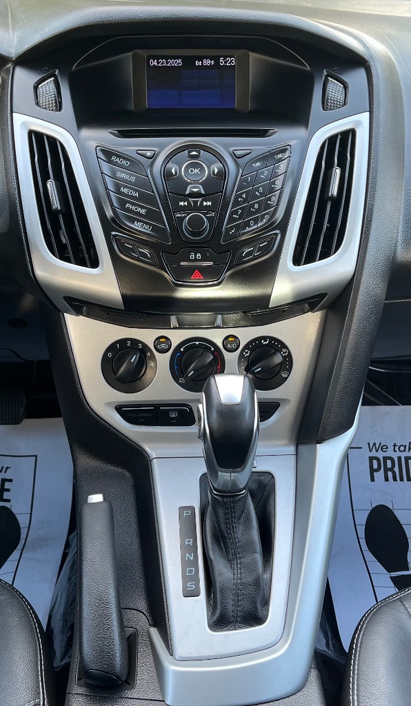 2014 Ford Focus SE photo