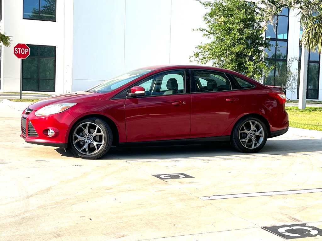 2014 Ford Focus SE photo