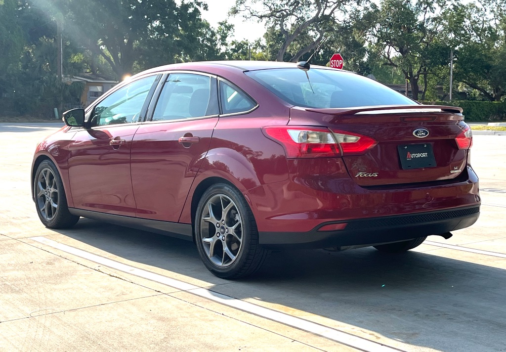 2014 Ford Focus SE photo