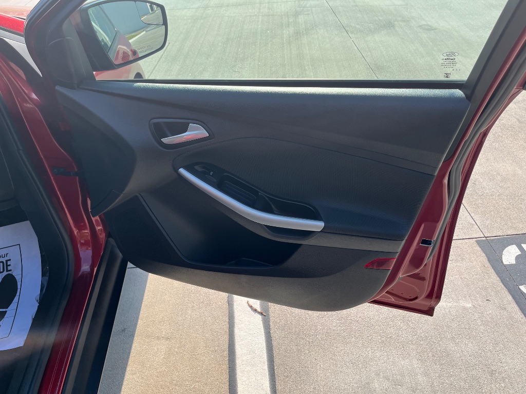 2014 Ford Focus SE photo