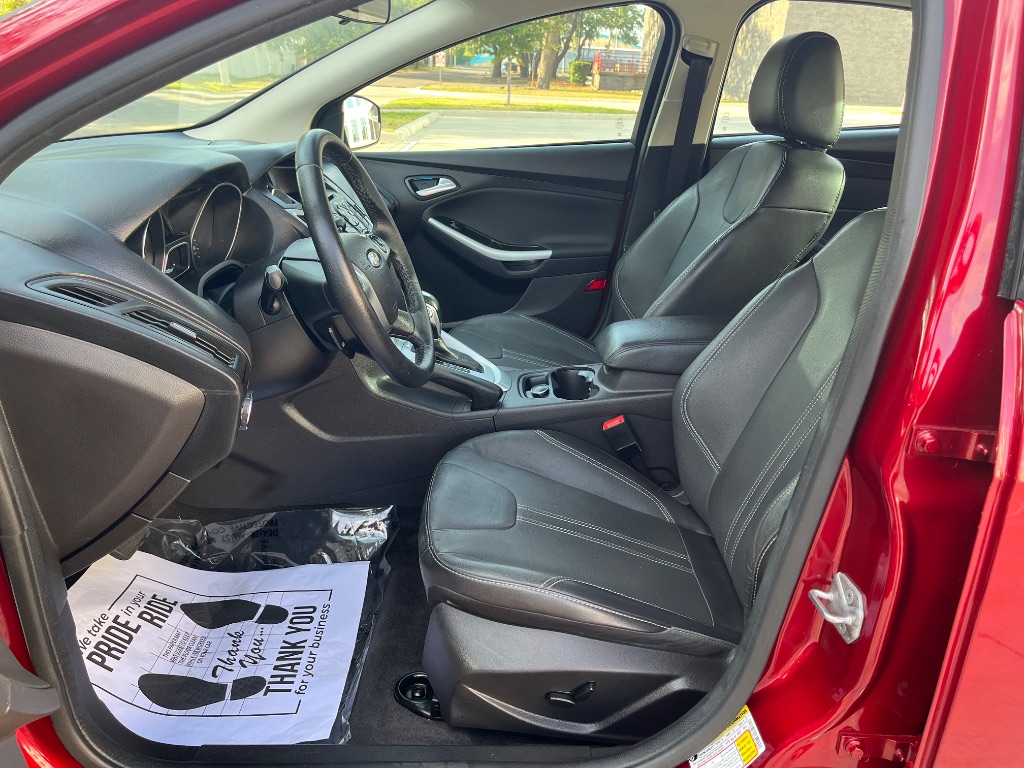 2014 Ford Focus SE photo