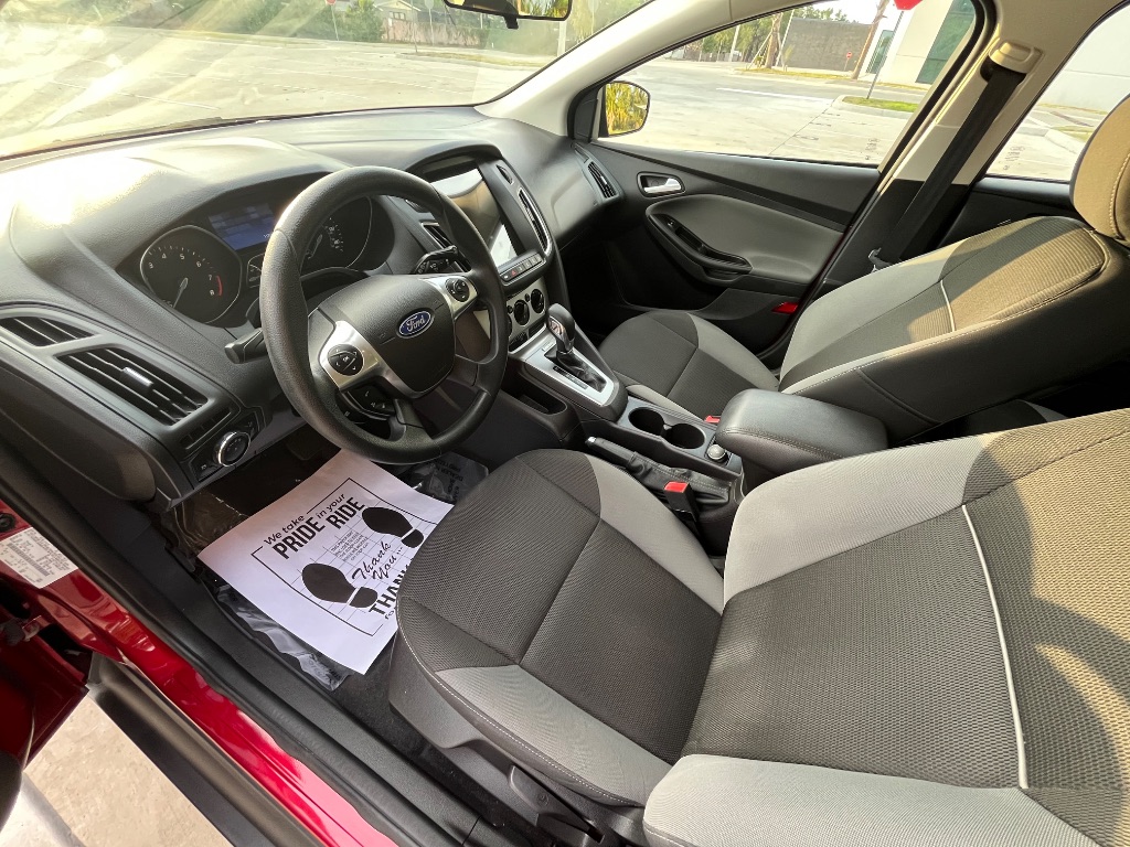 2014 Ford Focus SE photo