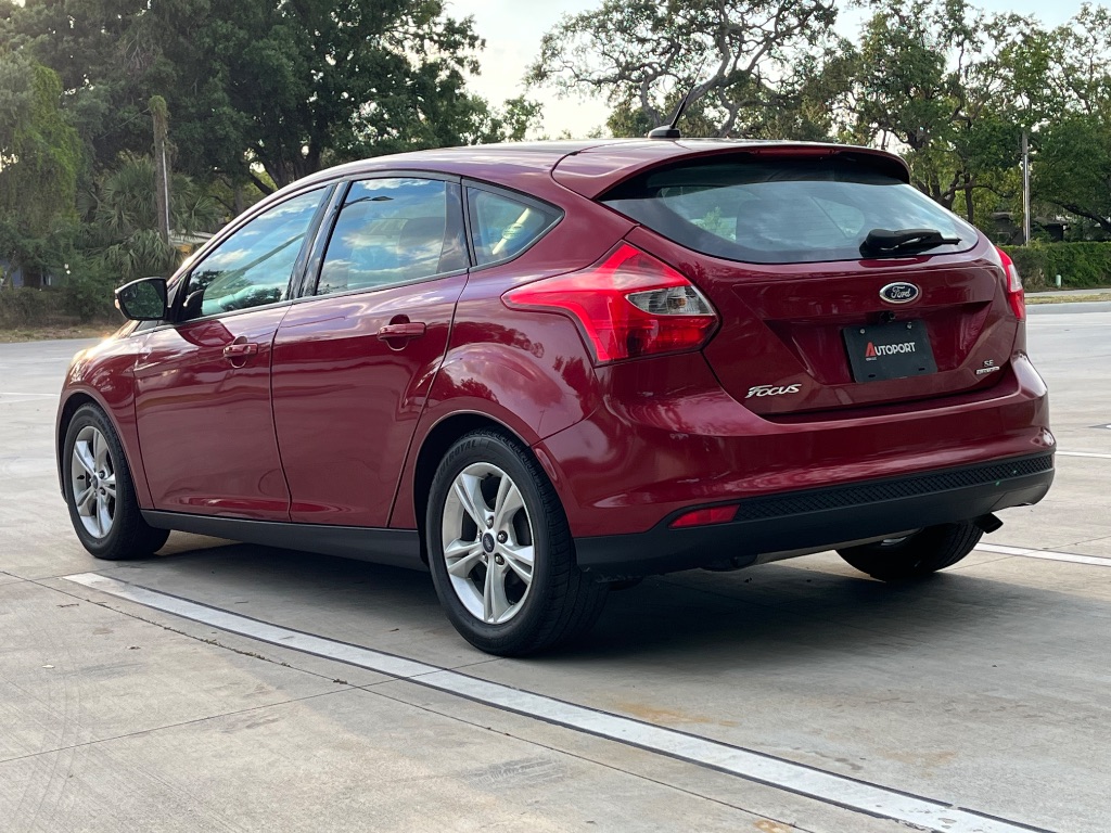 2014 Ford Focus SE photo