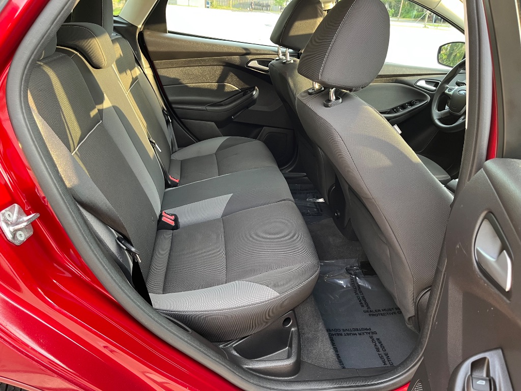2014 Ford Focus SE photo