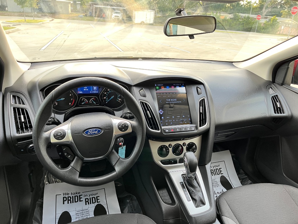2014 Ford Focus SE photo