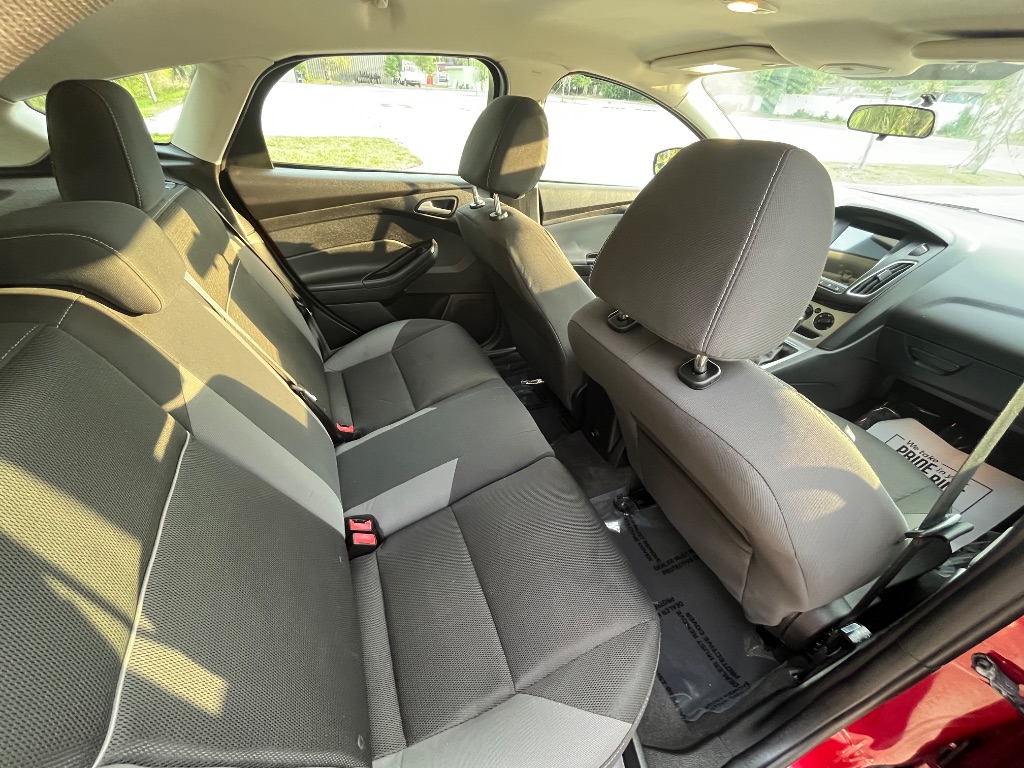 2014 Ford Focus SE photo