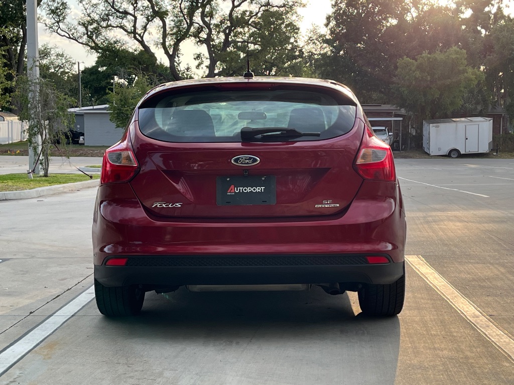 2014 Ford Focus SE photo