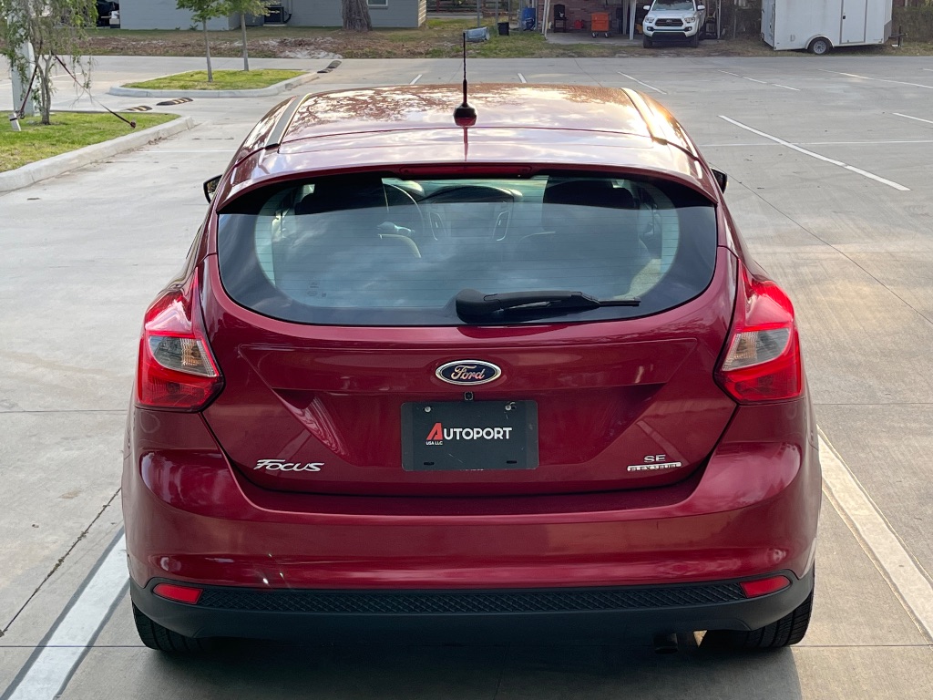 2014 Ford Focus SE photo