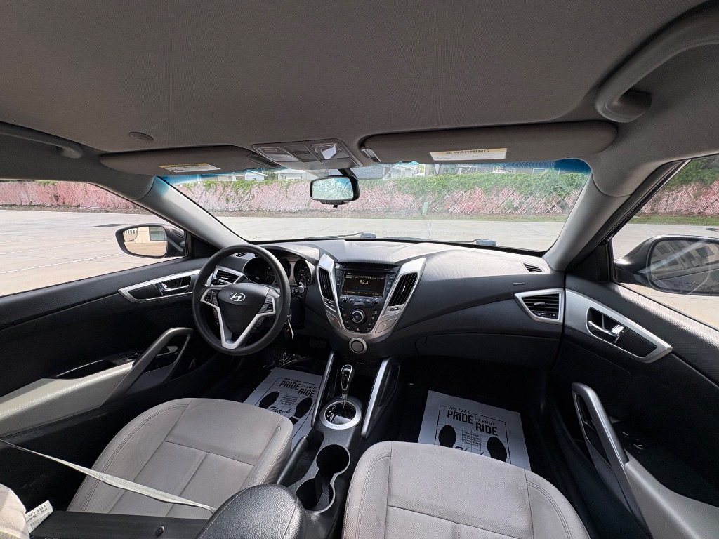 2014 Hyundai Veloster - $7,495
