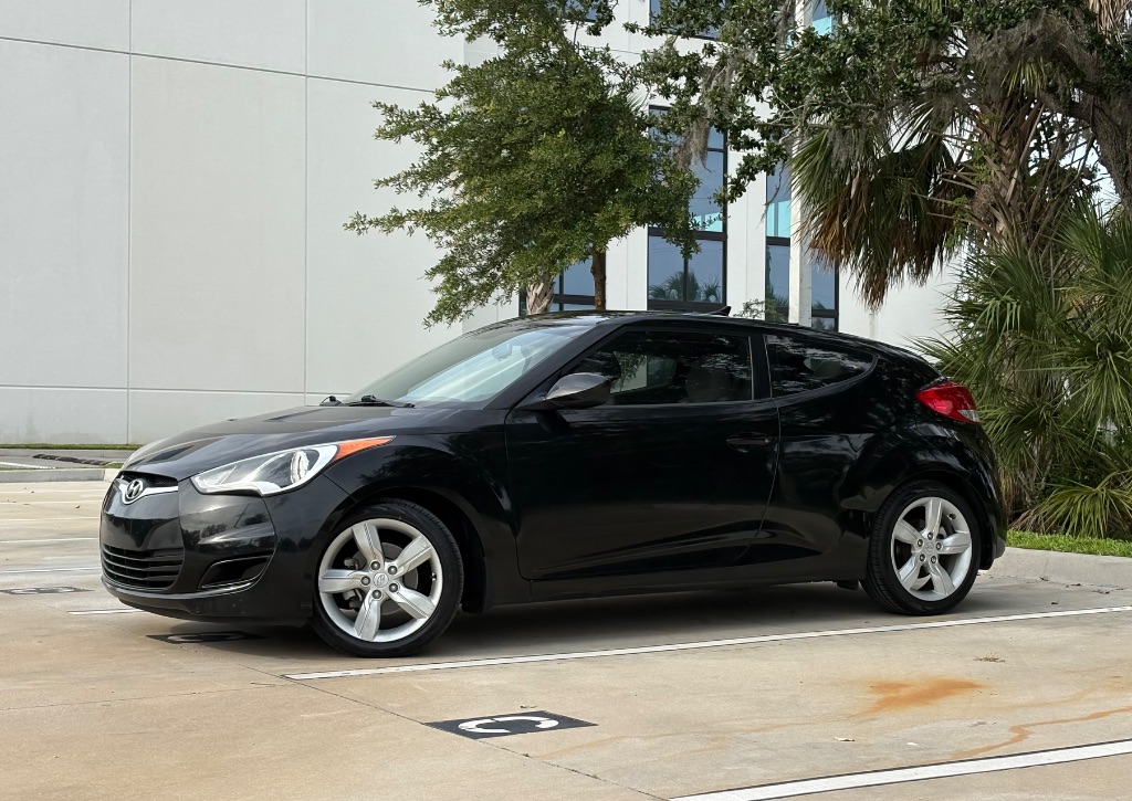 2014 Hyundai Veloster - $7,495
