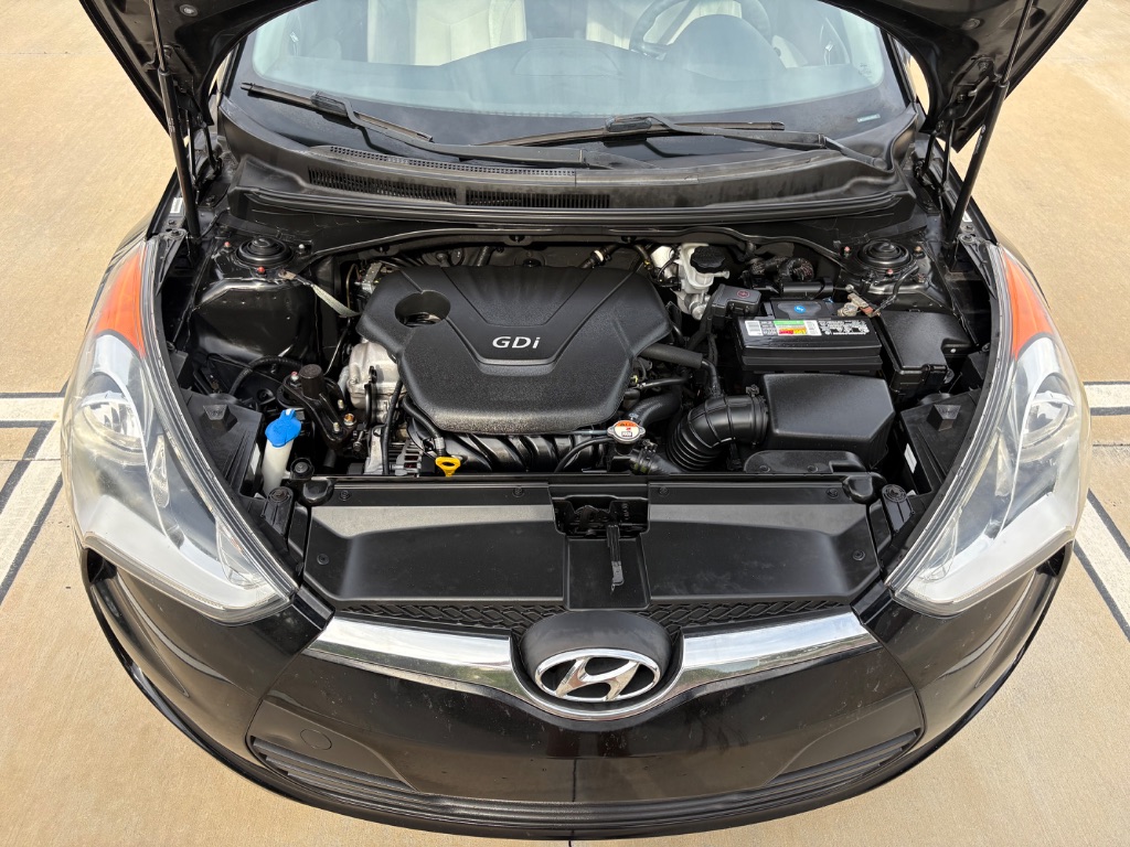 2014 Hyundai Veloster - $7,495