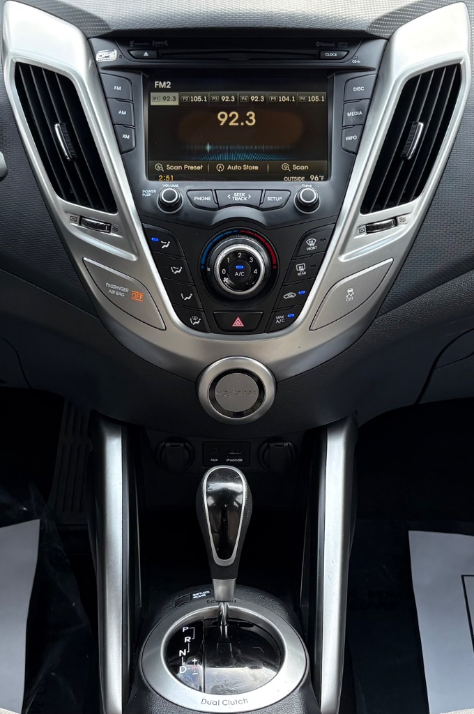 2014 Hyundai Veloster - $7,495