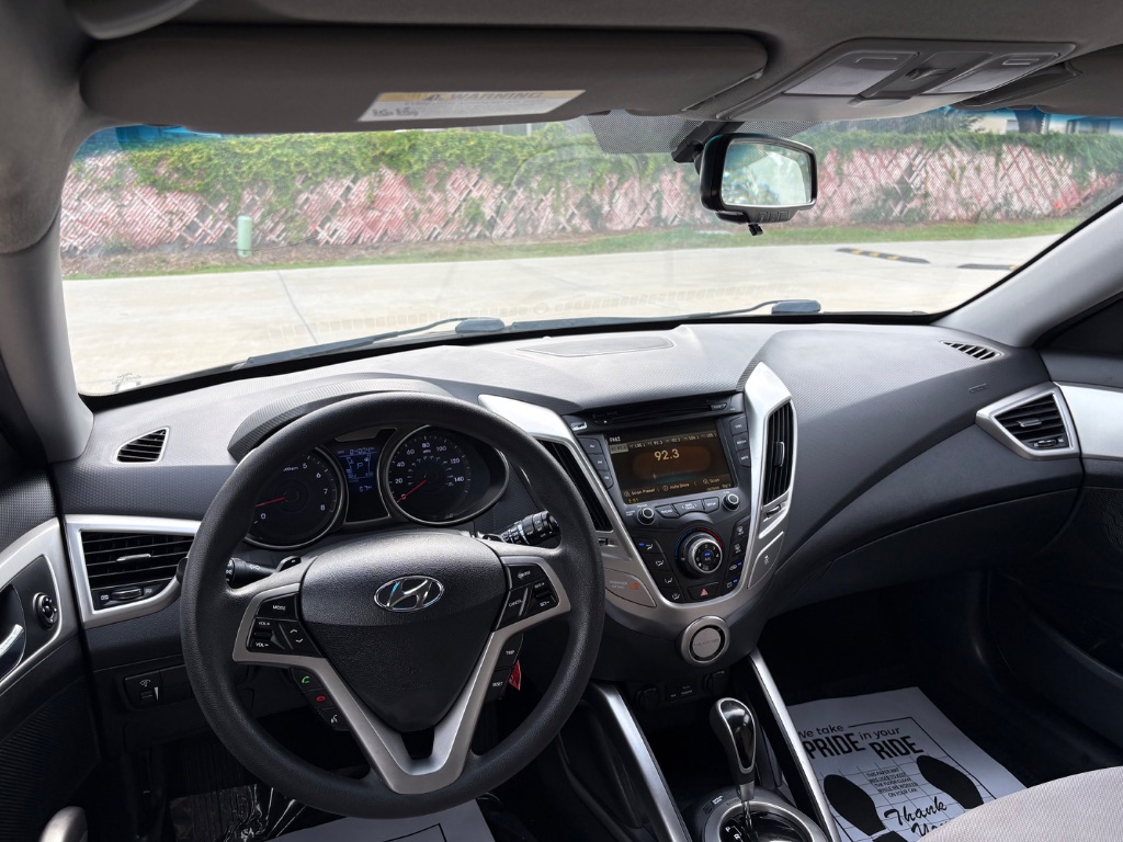 2014 Hyundai Veloster - $7,495