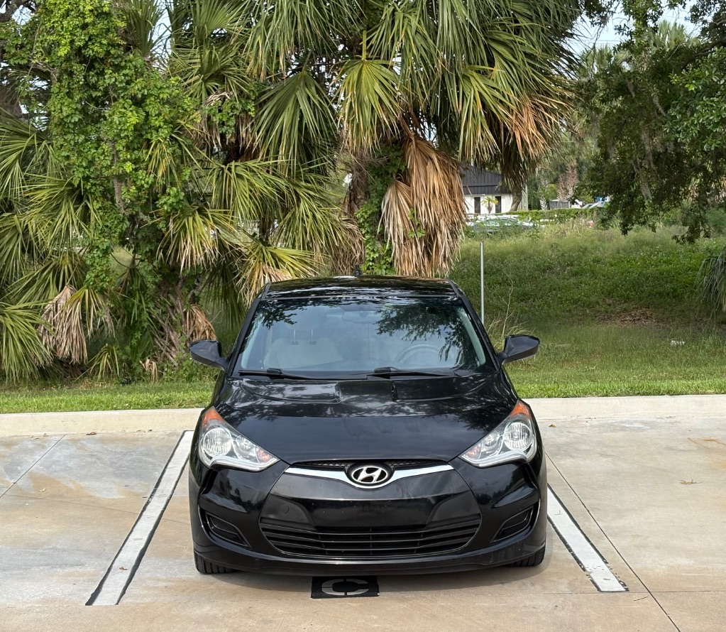2014 Hyundai Veloster - $7,495
