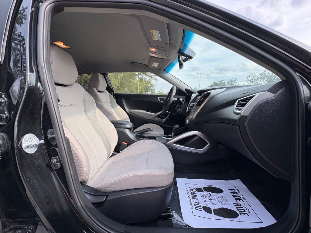 2014 Hyundai Veloster - $7,495