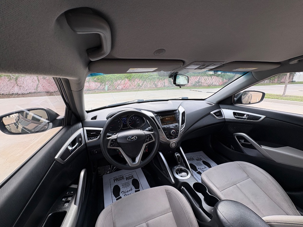 2014 Hyundai Veloster - $7,495