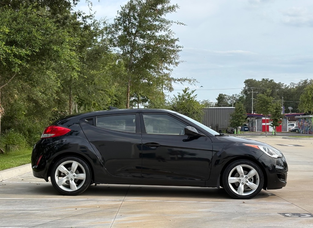 2014 Hyundai Veloster - $7,495