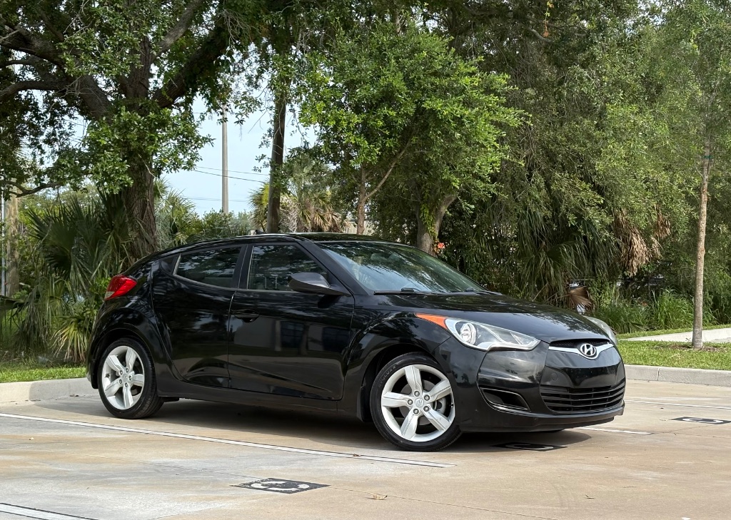 2014 Hyundai Veloster - $7,495