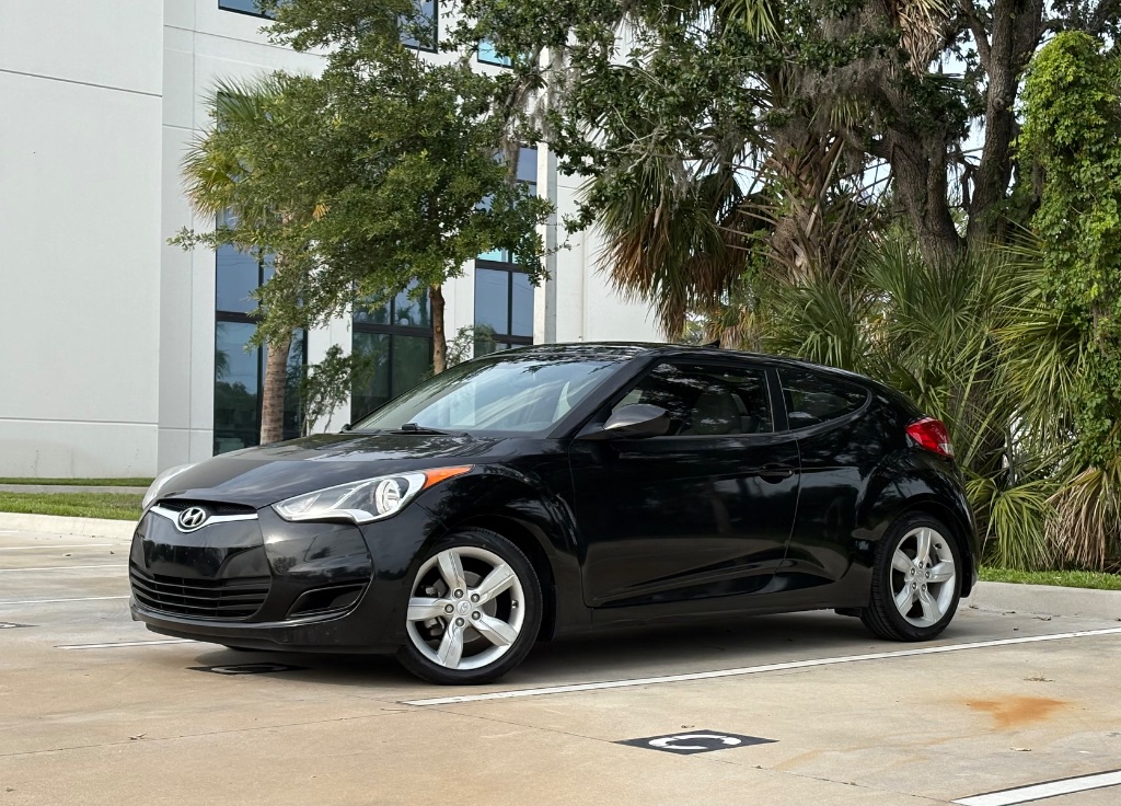 2014 Hyundai Veloster - $7,495