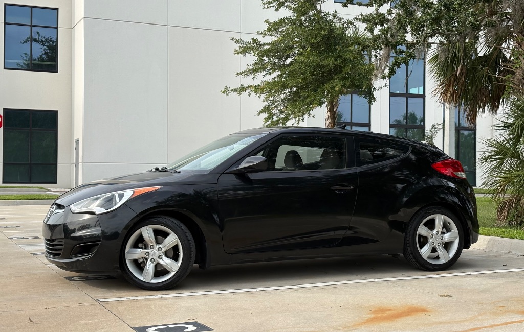 2014 Hyundai Veloster - $7,495