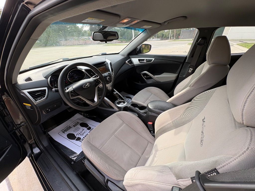 2014 Hyundai Veloster - $7,495
