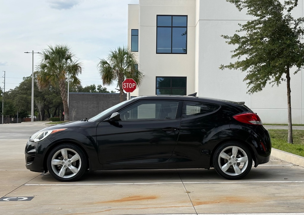 2014 Hyundai Veloster - $7,495